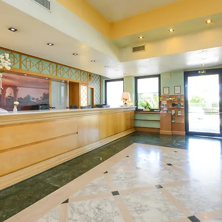 Hotel Oliveto 4*