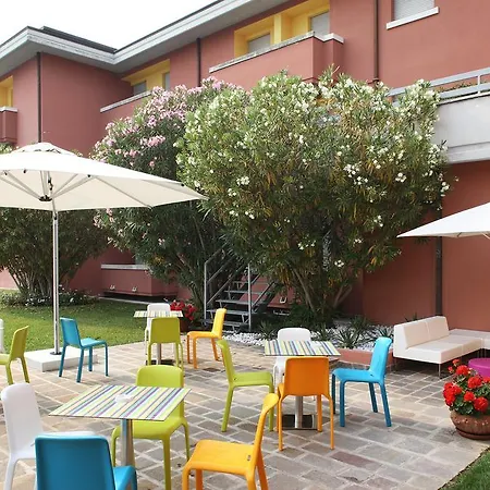 Oliveto 4* Desenzano del Garda
