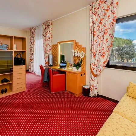 Oliveto Hotel 4*