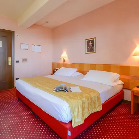 Oliveto Hotel 4*