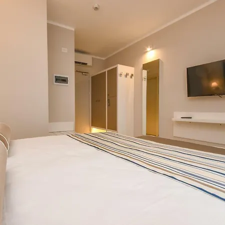 Oliveto 4* Desenzano del Garda